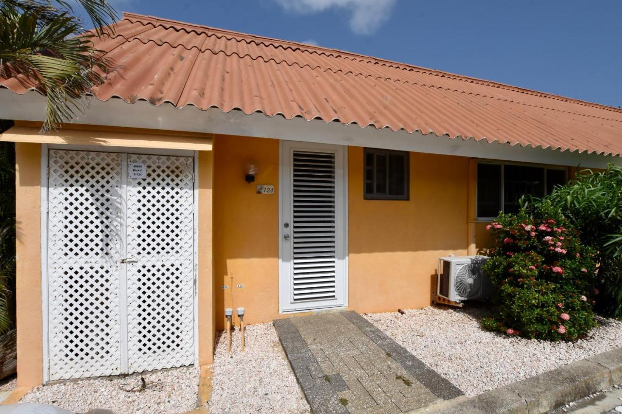 Seru Coral Apartment Willemstad Exterior foto